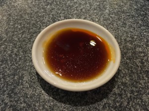 餃子のたれ (醤油 6 : お酢 3 : ラー油 1)