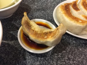 黒豚餃子 (1)